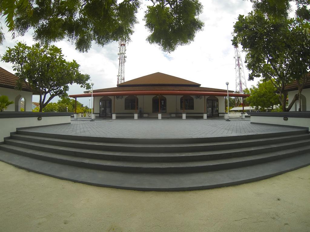 Lvis Blancura Hotel Dharavandhoo Exterior photo