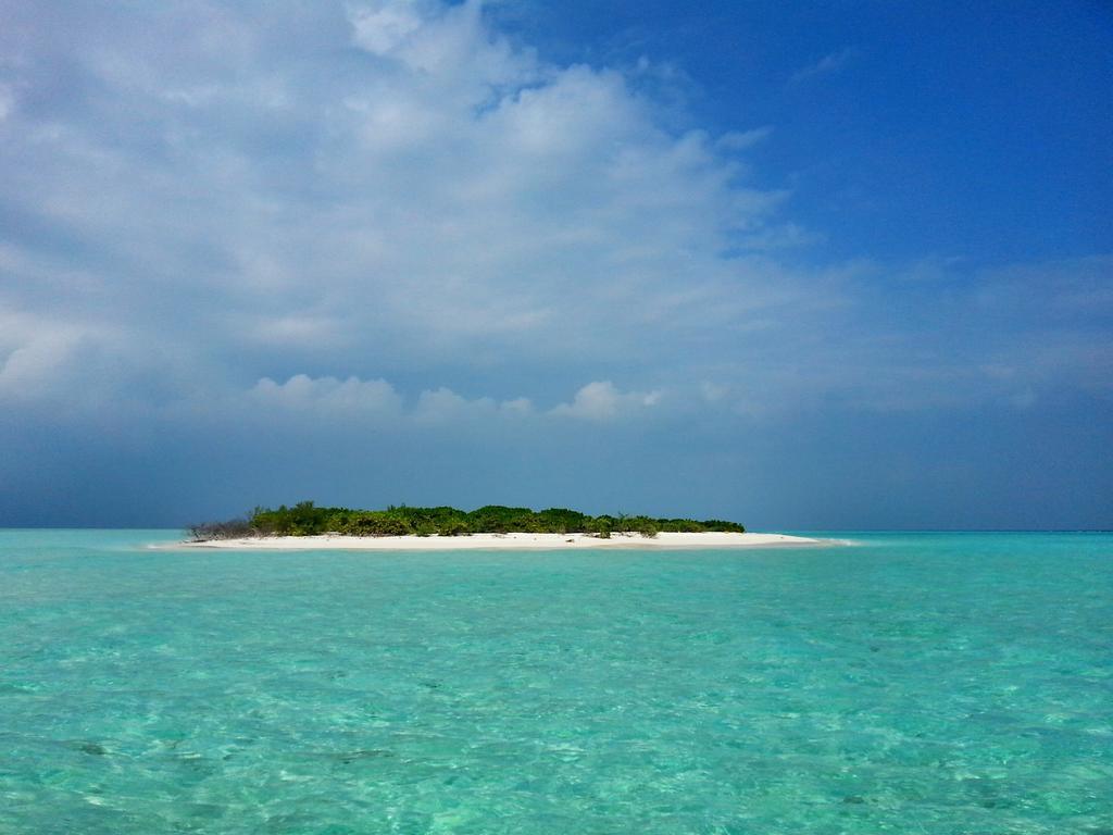 Lvis Blancura Hotel Dharavandhoo Exterior photo