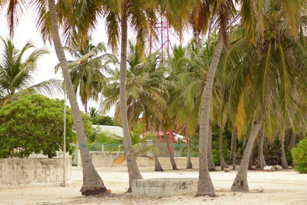 Lvis Blancura Hotel Dharavandhoo Exterior photo