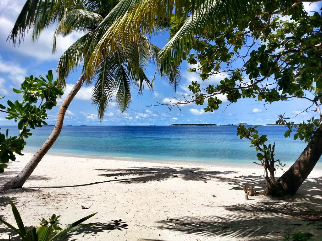 Lvis Blancura Hotel Dharavandhoo Exterior photo