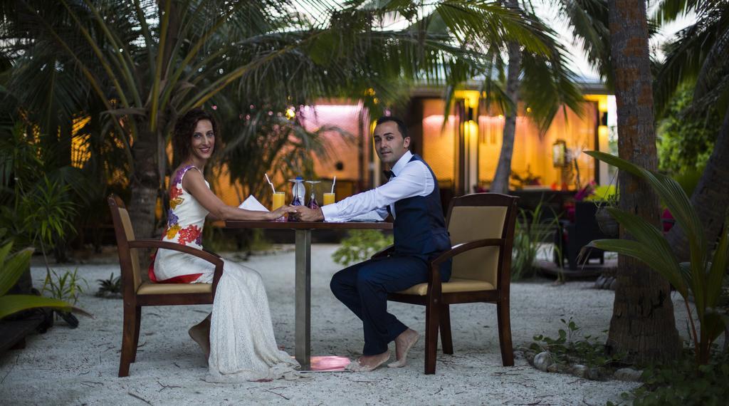 Lvis Blancura Hotel Dharavandhoo Exterior photo