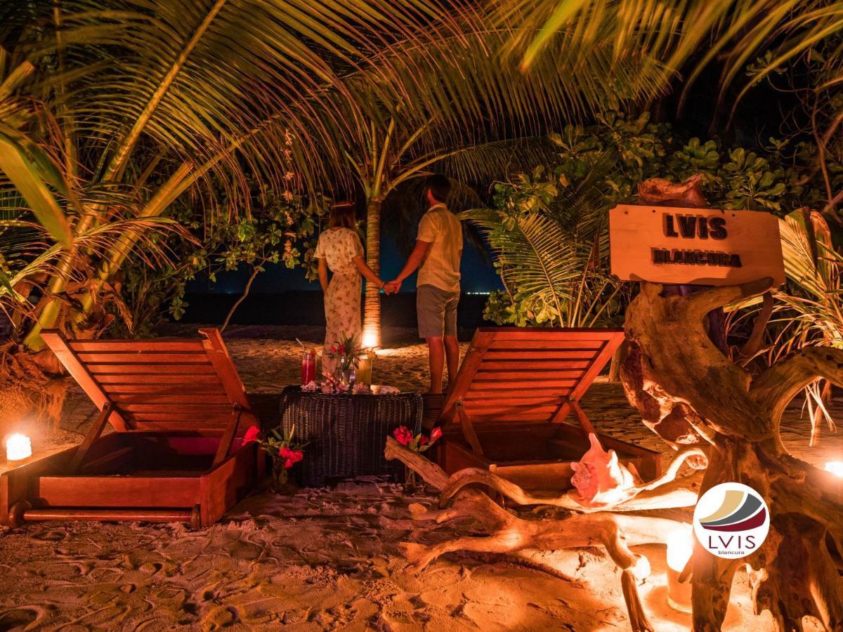 Lvis Blancura Hotel Dharavandhoo Exterior photo